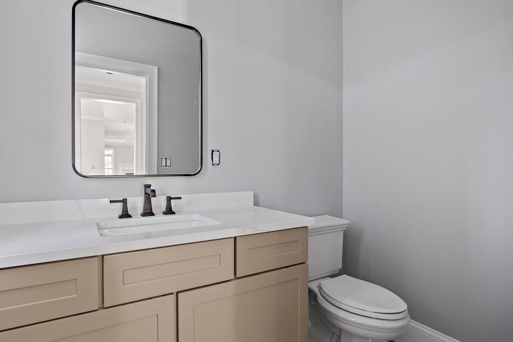23 Day Cir Woburn — Photo 21 of 30