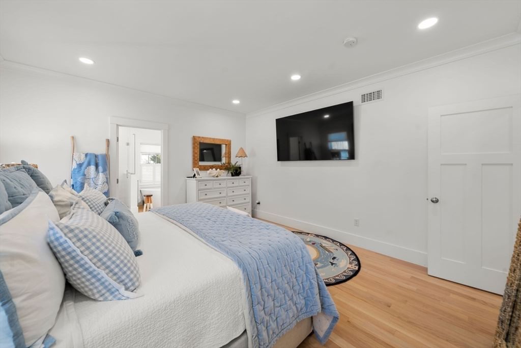 1014 Route 6a Yarmouth — Photo 18 of 42