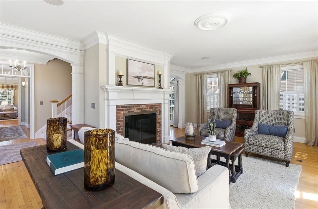 Listing Image 11
