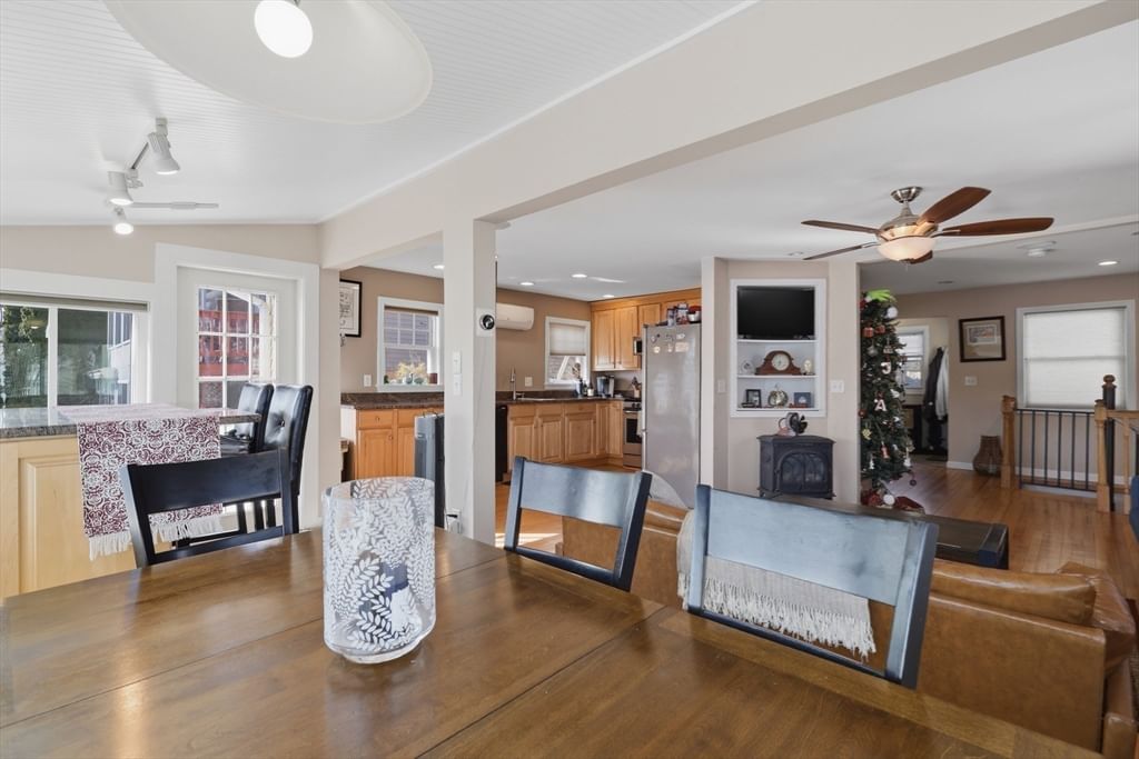 411B Lake Avenue Worcester — Photo 9 of 42