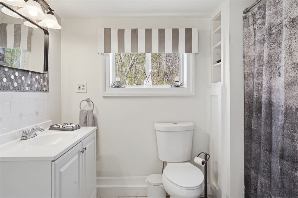 299 Clarke Road Ext, Sturbridge, MA Photo #18