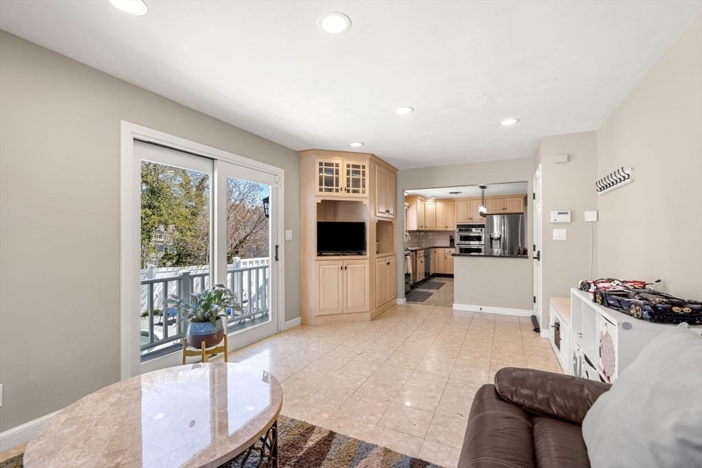 Listing Image 15