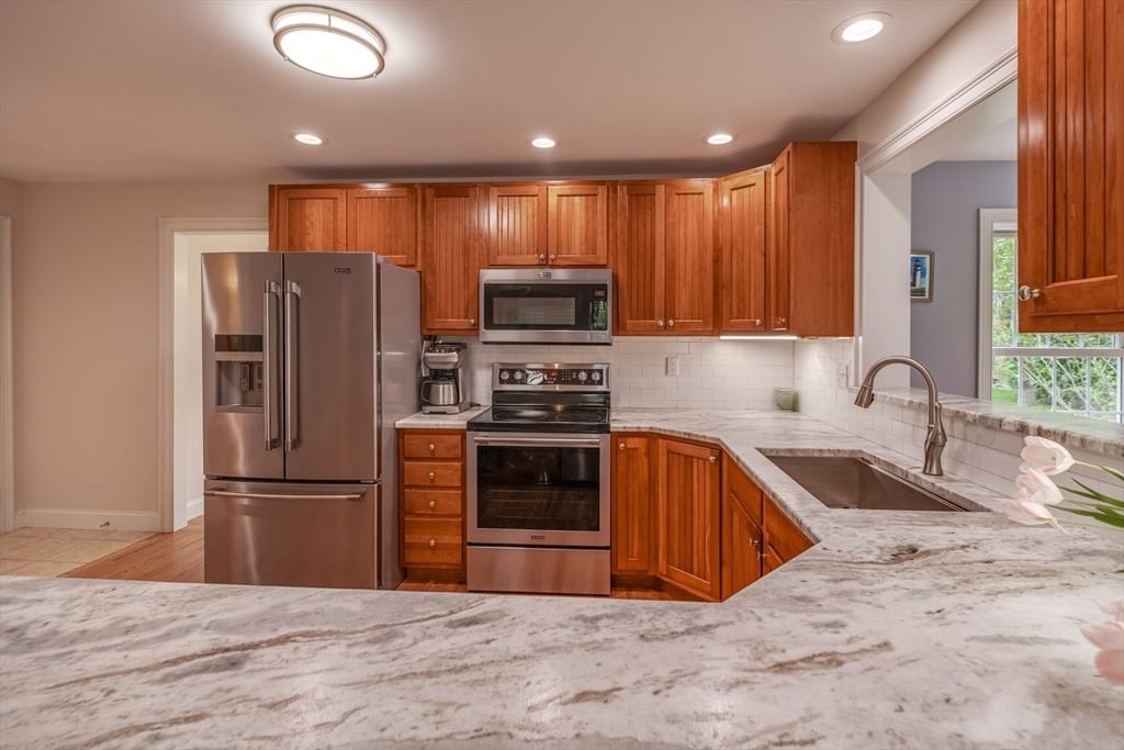 26 Scotland Road, Hatfield, MA 01038 photo 2