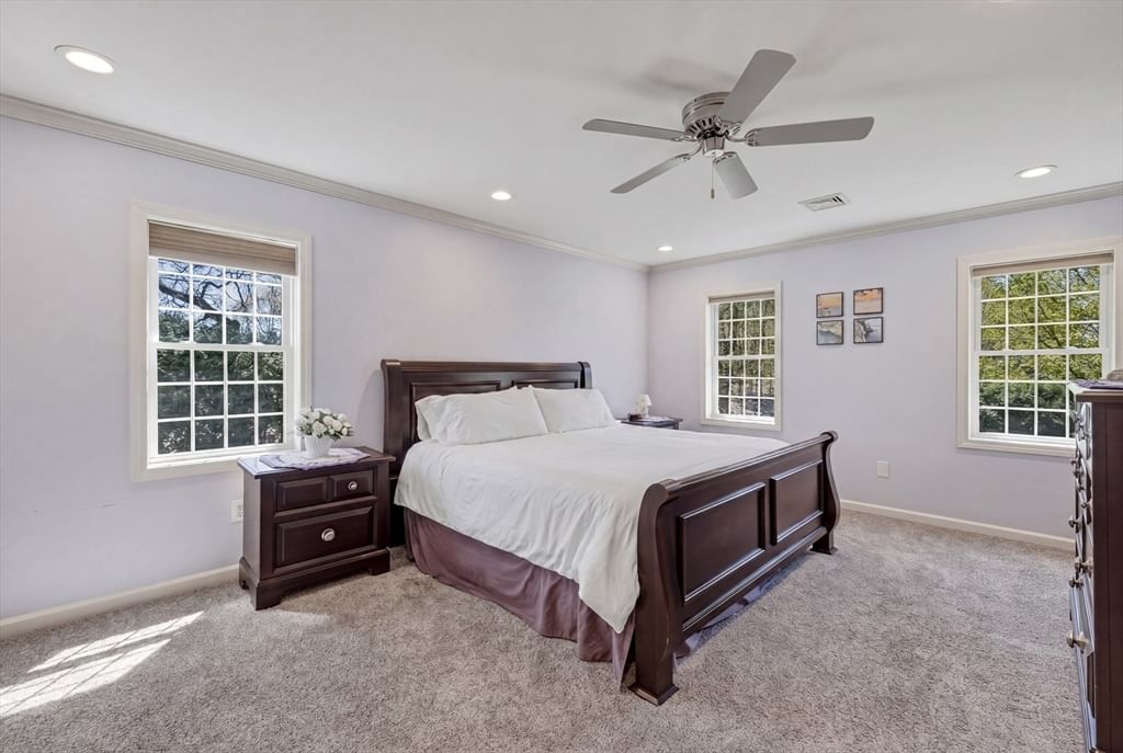 358 S Silver Ln, Sunderland, MA 01375 photo 4