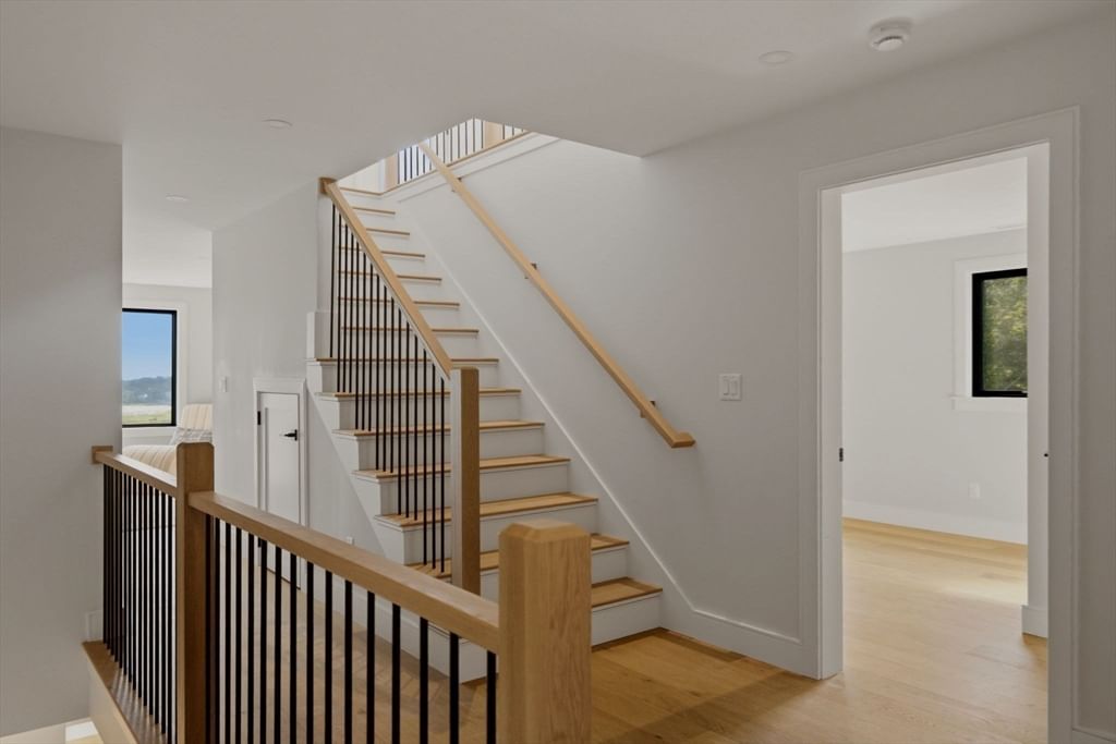 18R Starknaught Heights #A Gloucester — Photo 31 of 38