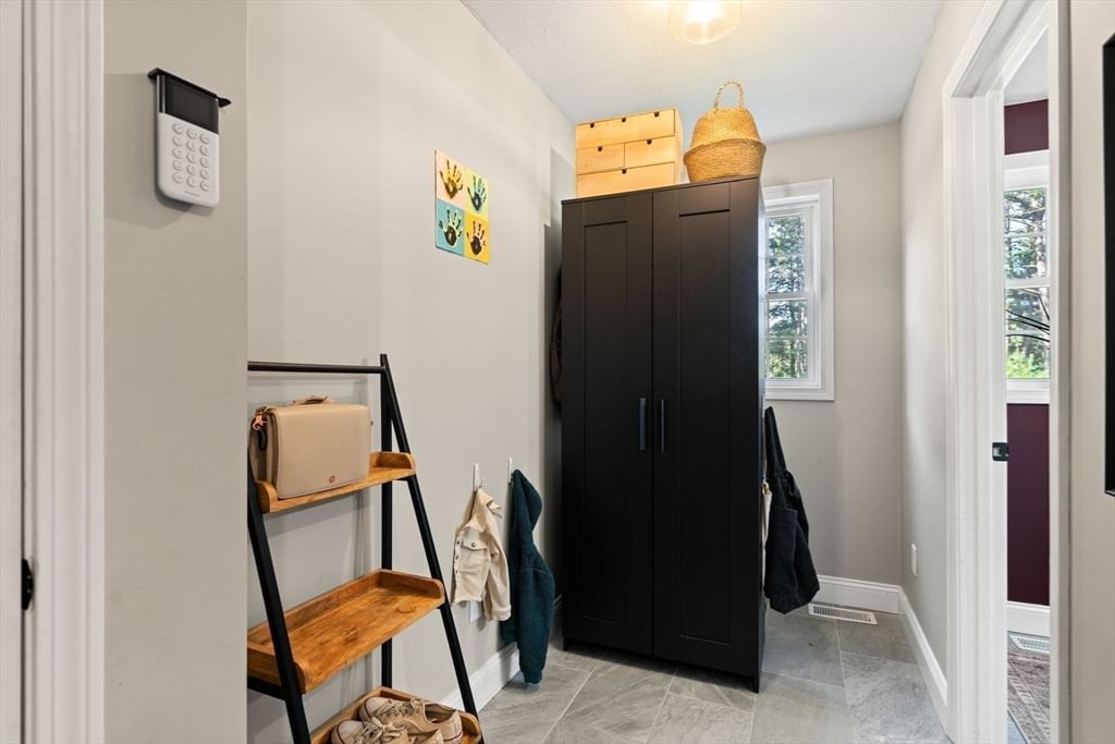 17 Pond Edge Trl, Wareham, MA 02571 photo 4
