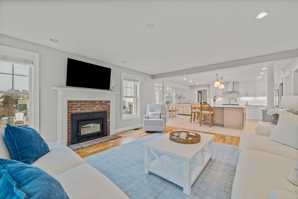 19 Pauline Road Marshfield — Photo 12 of 42