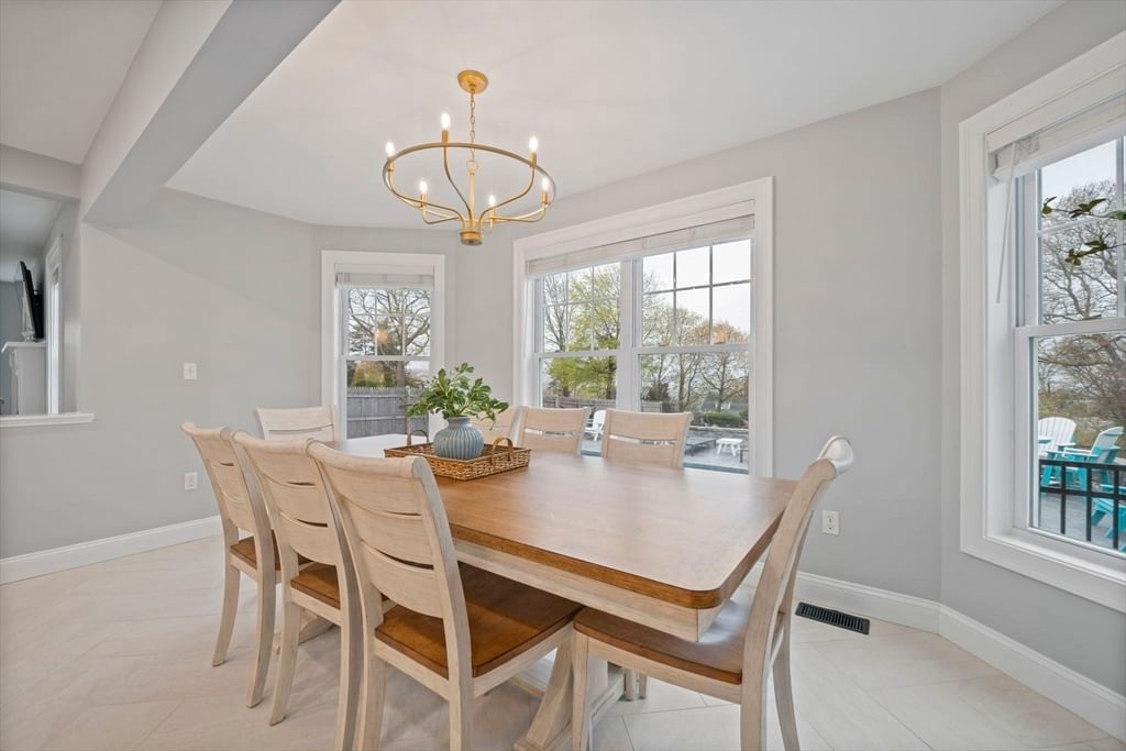 19 Pauline Road Marshfield — Photo 14 of 42