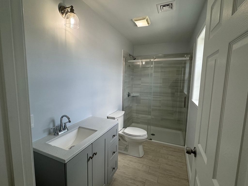 6 N Rocliffe St Fall River — Photo 10 of 21