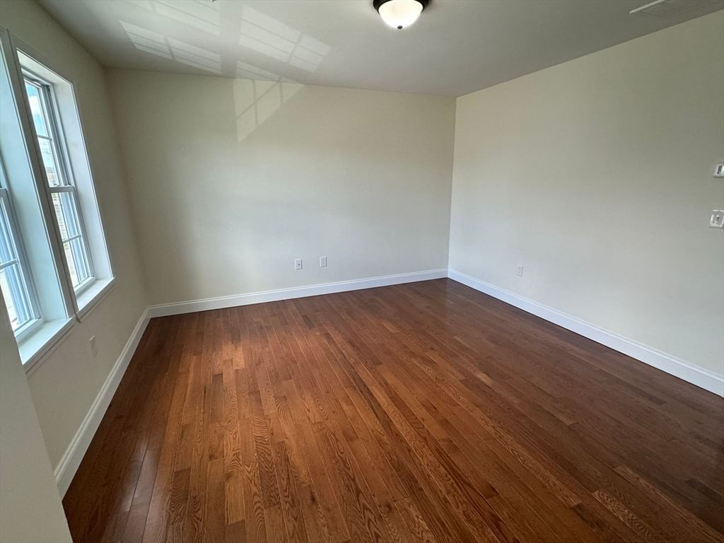 6 N Rocliffe St Fall River — Photo 11 of 21