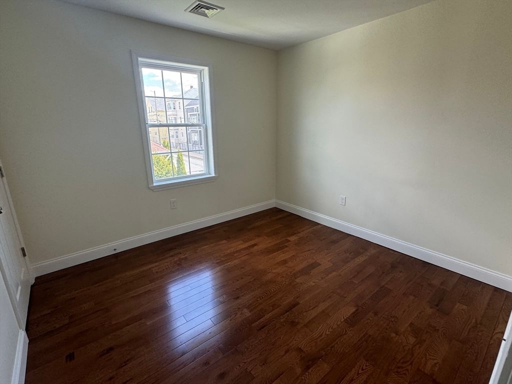 6 N Rocliffe St Fall River — Photo 15 of 21