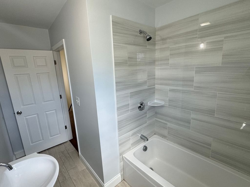 6 N Rocliffe St Fall River — Photo 17 of 21