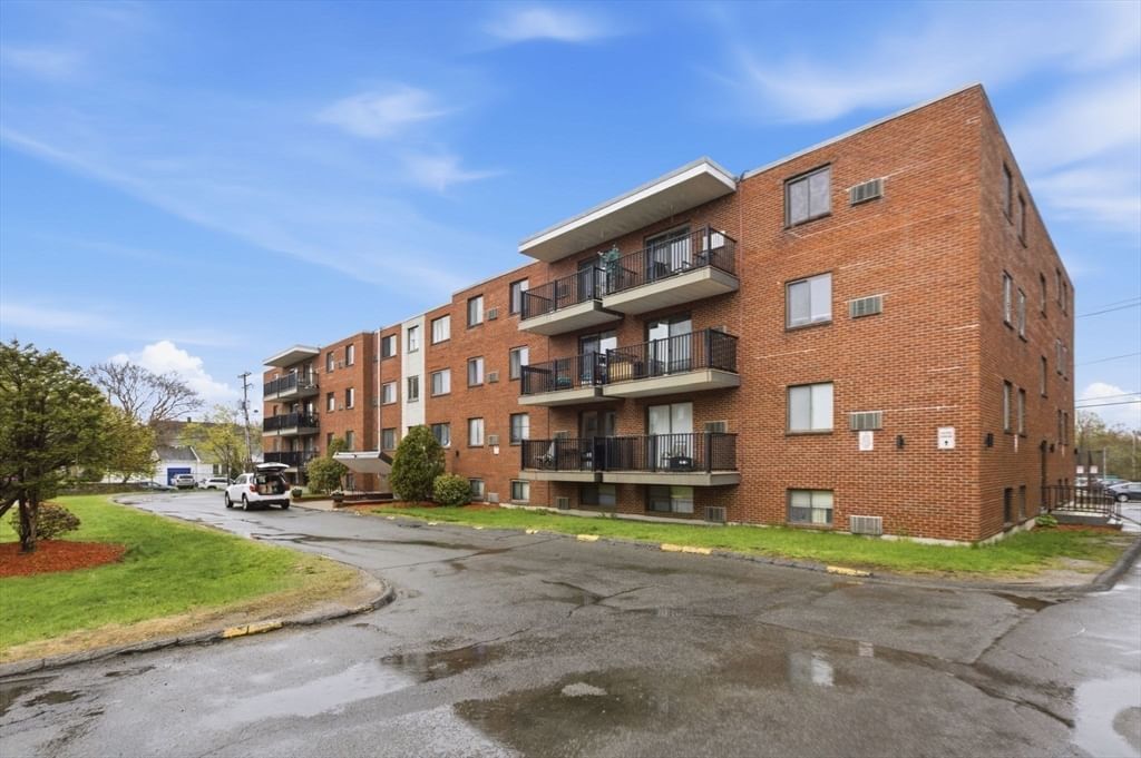 1000 Governors Dr #4 Winthrop — Photo 23 of 25