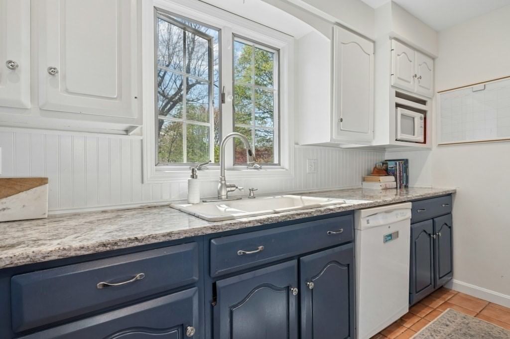 223 Beverly Road Worcester — Photo 22 of 42