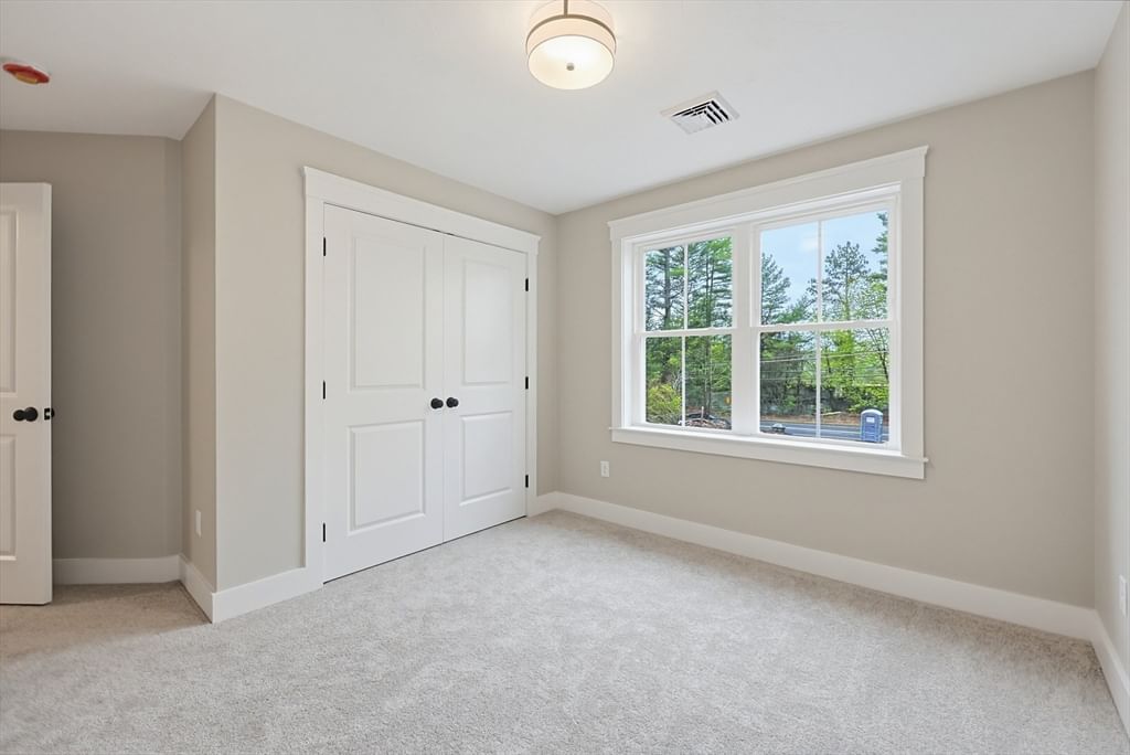 86 Plain Street, Hopedale, MA 01747 photo 4