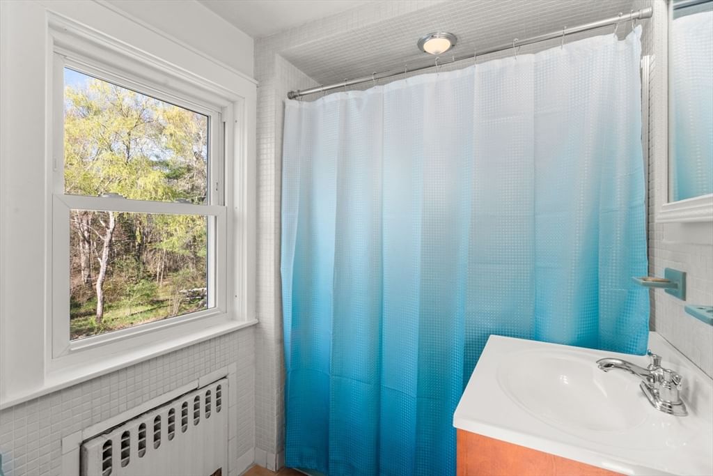 266 Willow St, Mansfield, MA 02048 photo 5