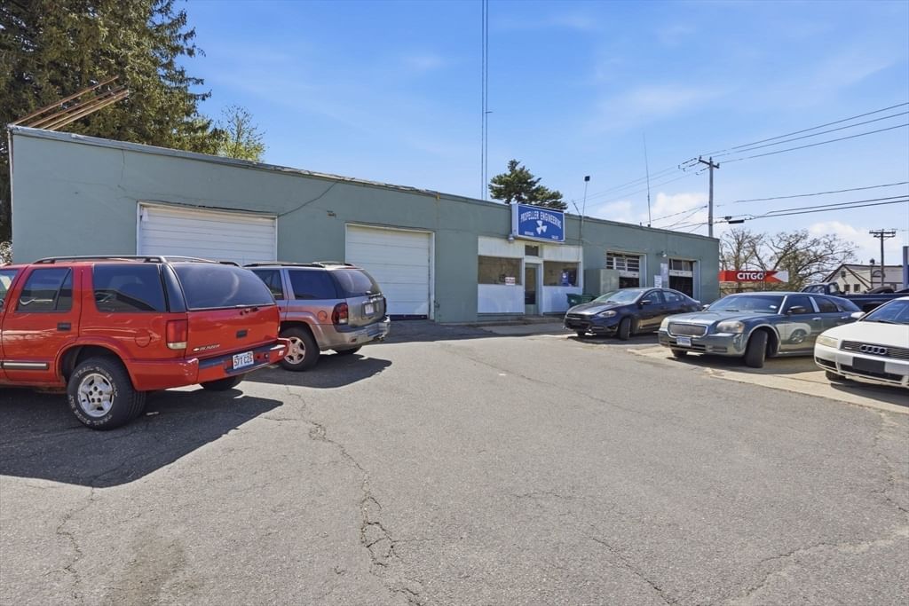 5 Fountain St, Springfield, MA 01108