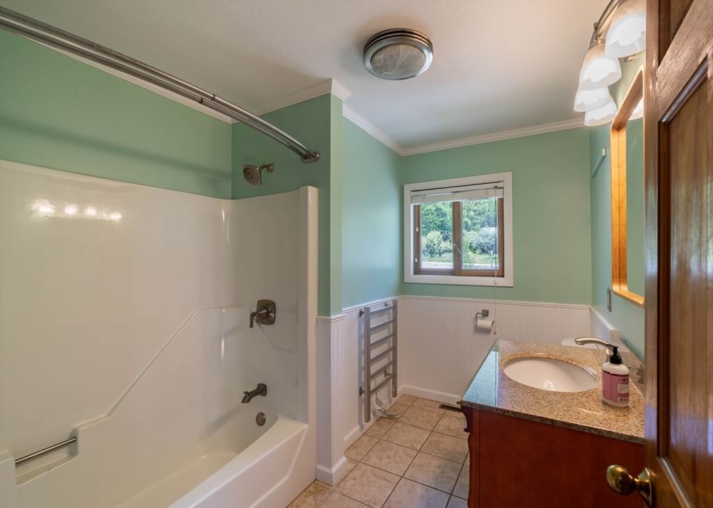 76 Montague Rd, Westhampton, MA 01027 photo 4