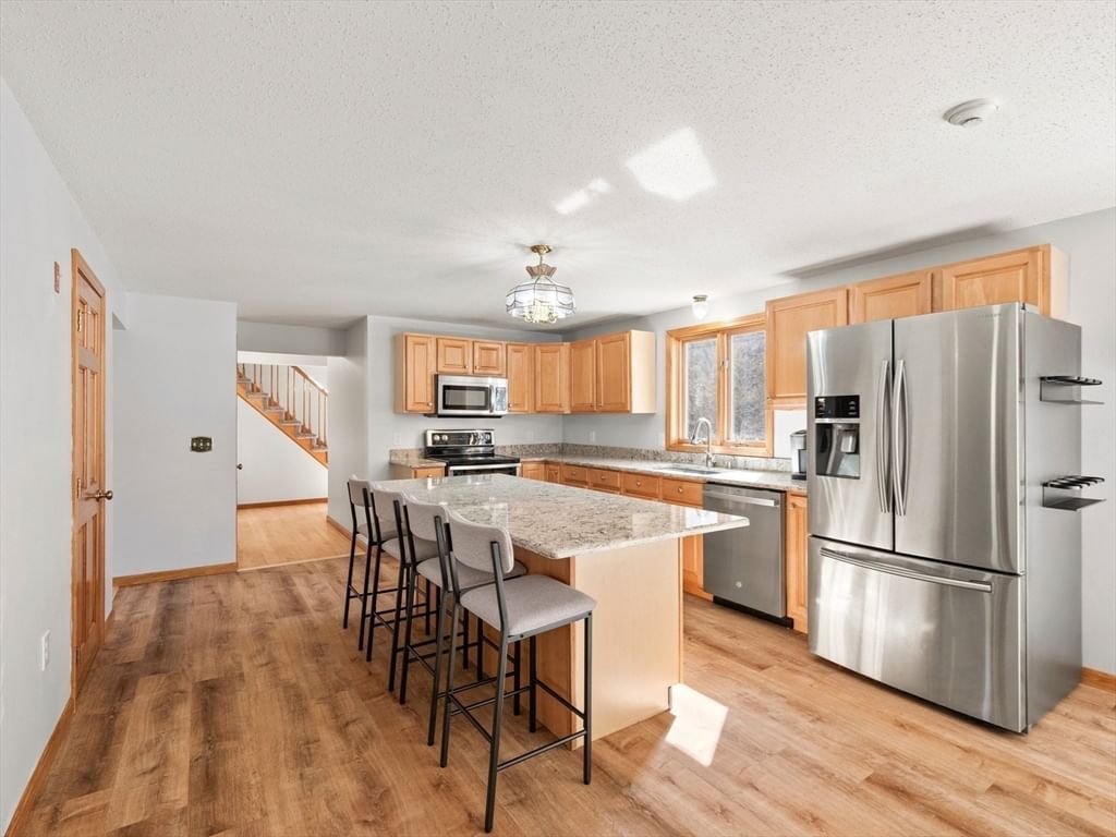 25 Fletcher Drive, Pelham, NH 03076 photo 2