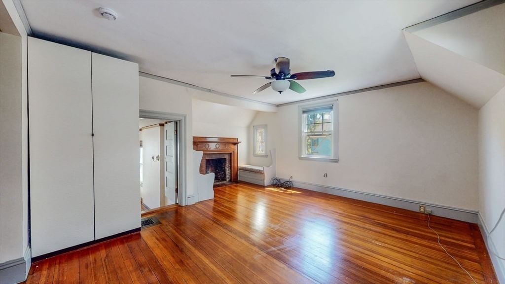 Listing Image 17