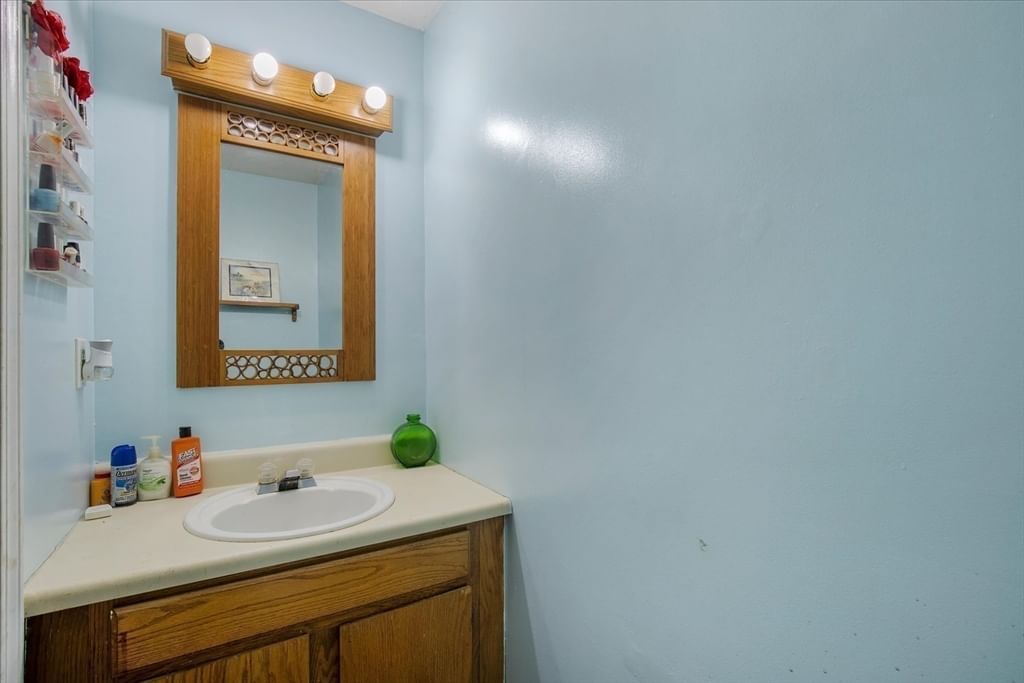 2 Marc Dr #2B7 Plymouth — Photo 21 of 34