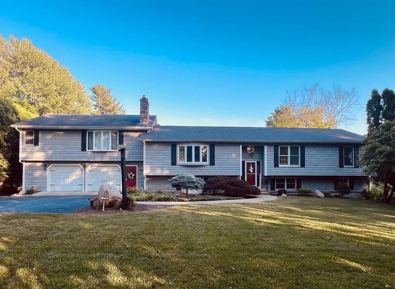 Property at 28-R Woodside Dr, Grafton, MA 01519