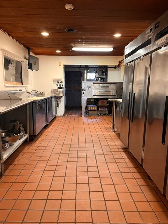 270 Onset Ave Wareham — Photo 12 of 13