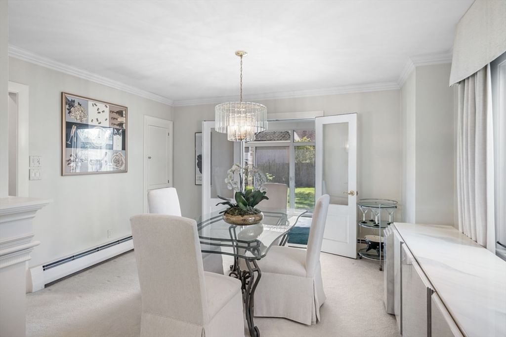 21 Phillips Avenue Swampscott — Photo 10 of 39