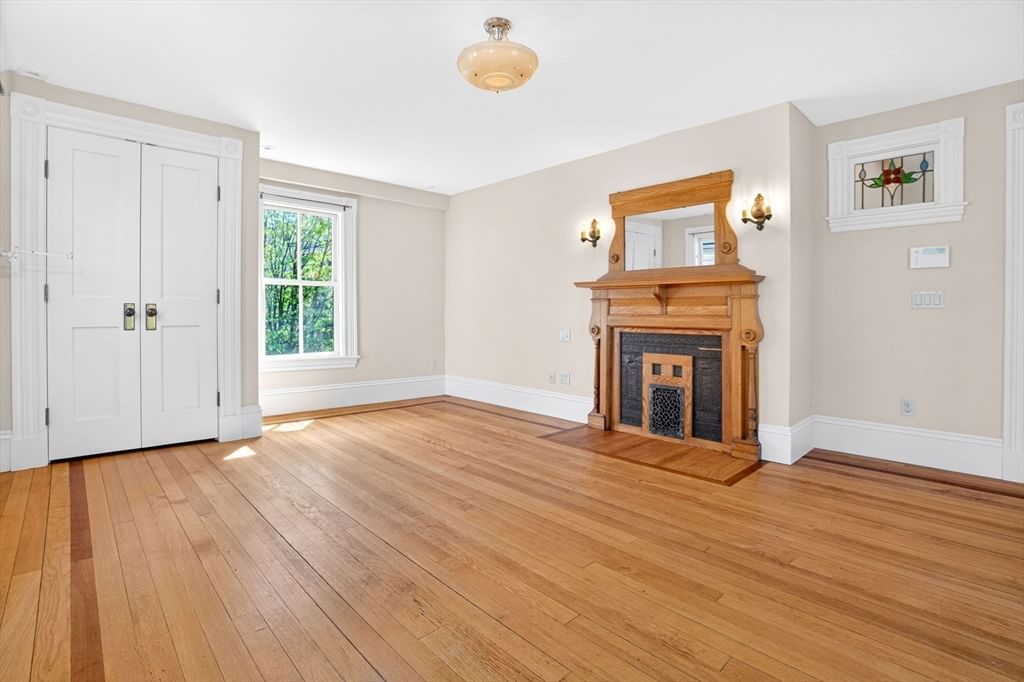 51 Green St Boston — Photo 15 of 32