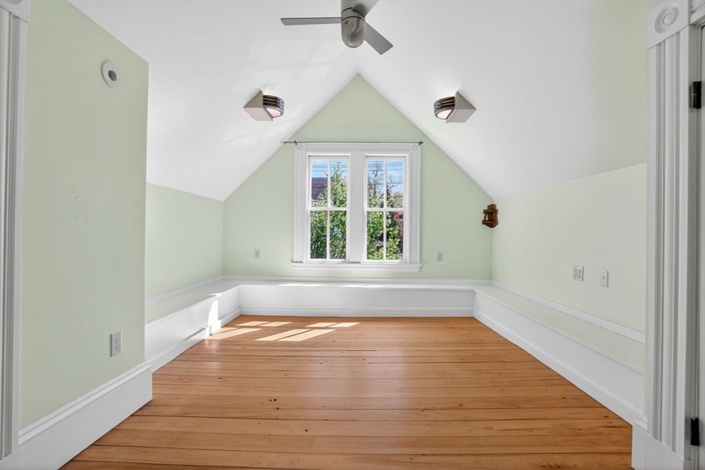 51 Green St Boston — Photo 20 of 32
