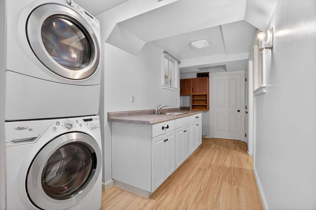51 Green St Boston — Photo 23 of 32