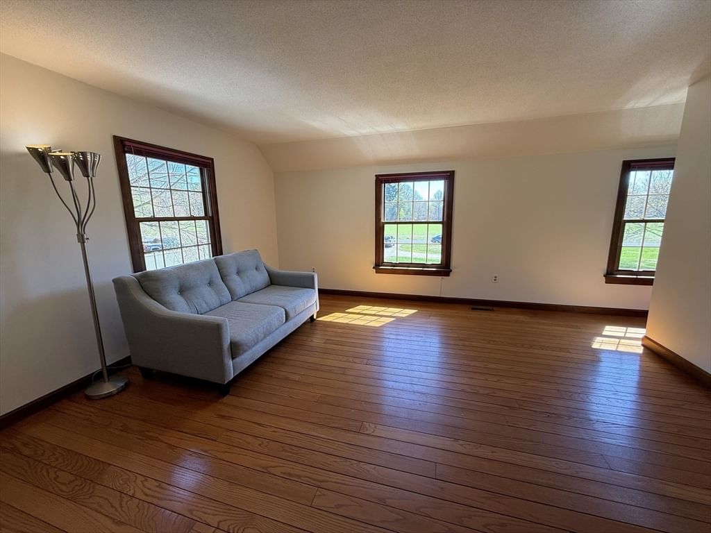 34 Gore Avenue, Hatfield, MA 01038 photo 3