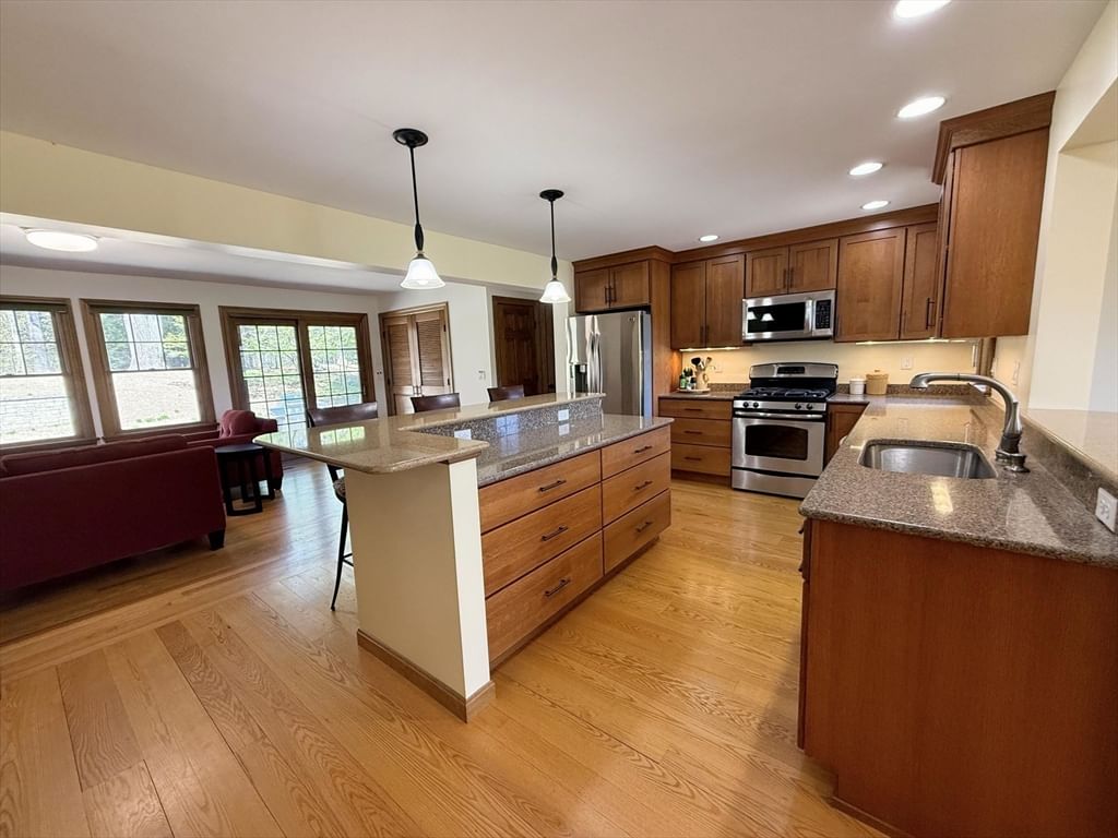 34 Gore Avenue, Hatfield, MA 01038 photo 2