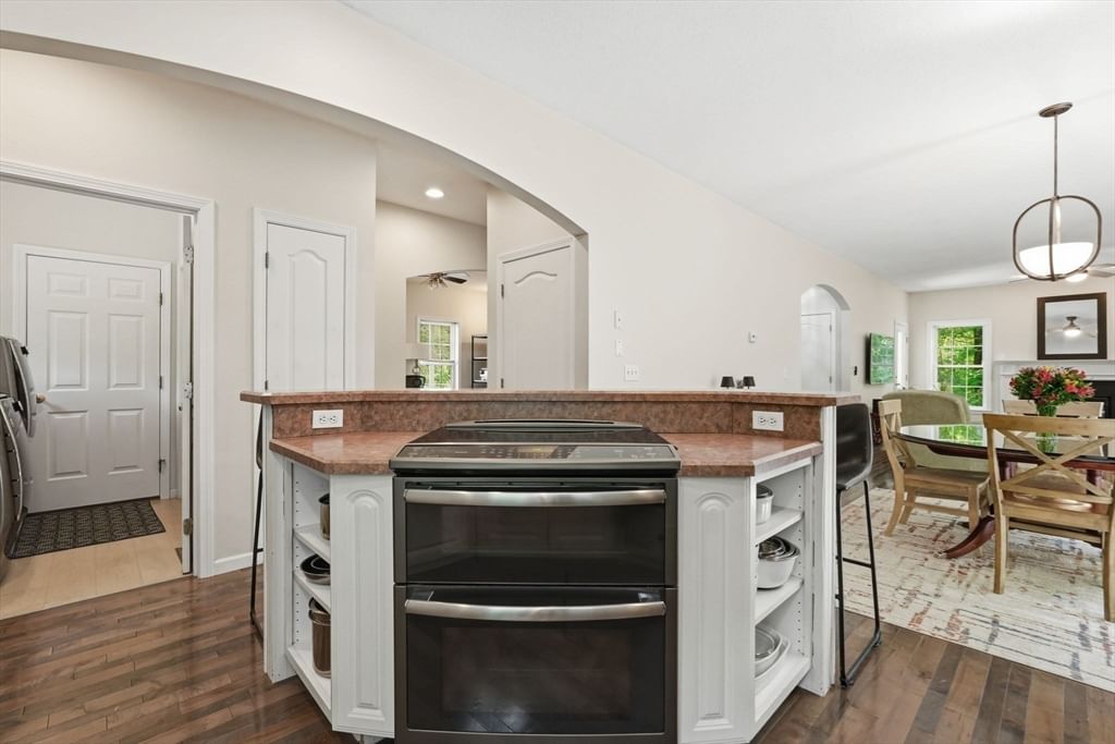81 Sheffield Dr Belchertown — Photo 15 of 40