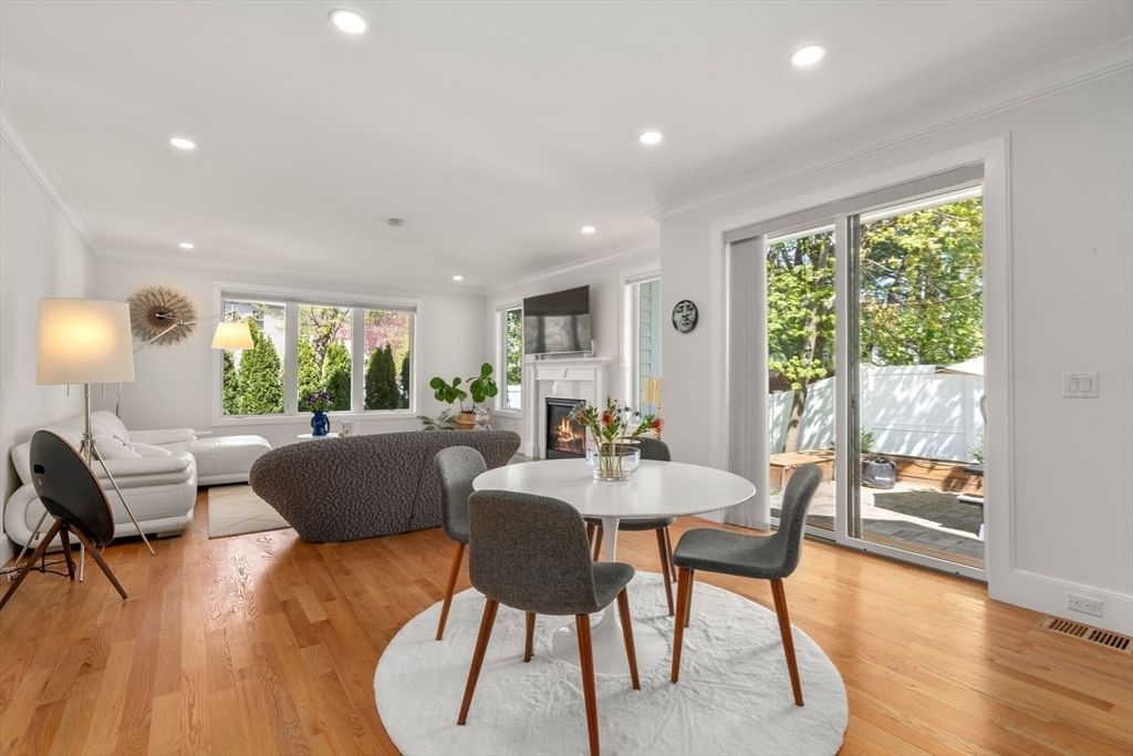 6 Wiswall Rd Newton — Photo 11 of 39