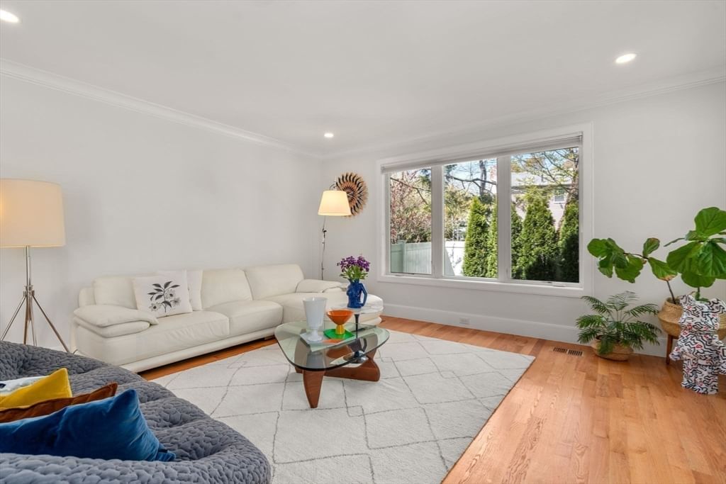 6 Wiswall Rd Newton — Photo 13 of 39