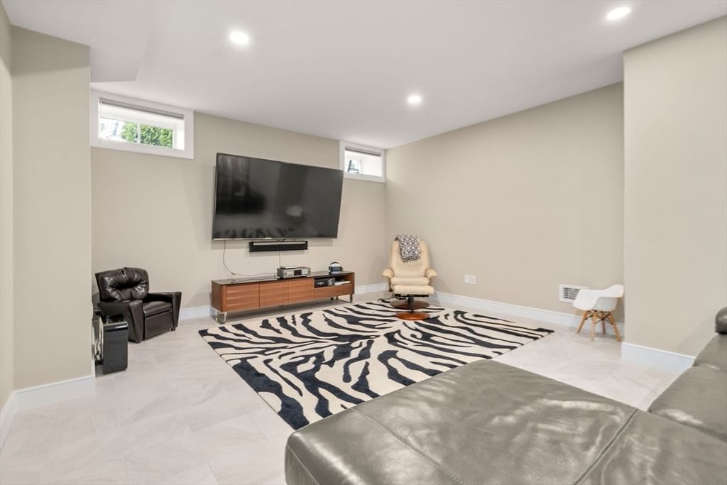 6 Wiswall Rd Newton — Photo 30 of 39