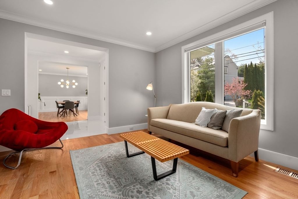 6 Wiswall Rd Newton — Photo 8 of 39
