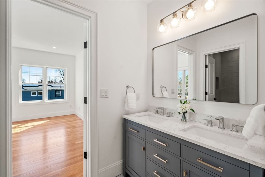 12 Sylvester Rd Newton — Photo 9 of 17