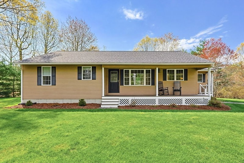 Property at 810 Glebe St., Taunton, MA 02780