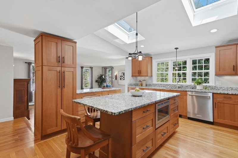 Property at 14 Normandy Rd, Lexington, MA 02421