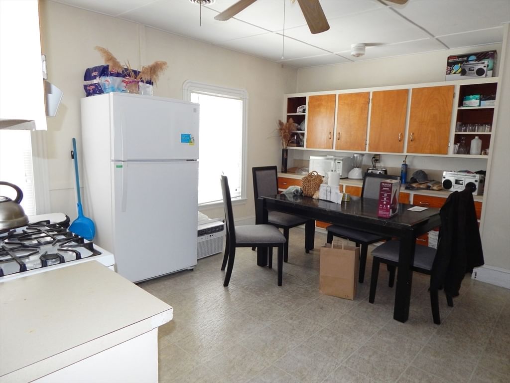 407 Park St New Bedford — Photo 17 of 30