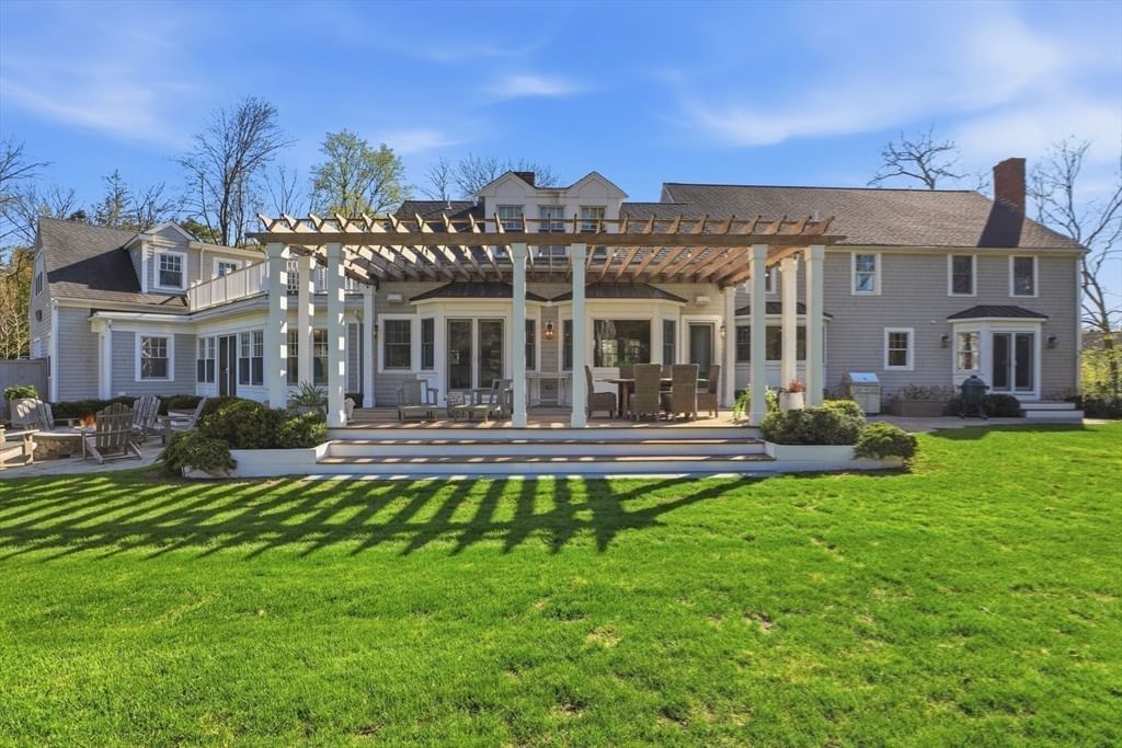 5 Seal Cove Ln Hingham — Photo 11 of 27