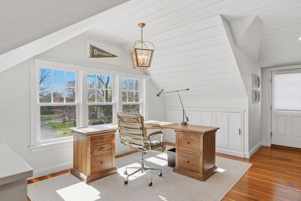 5 Seal Cove Ln Hingham — Photo 17 of 27