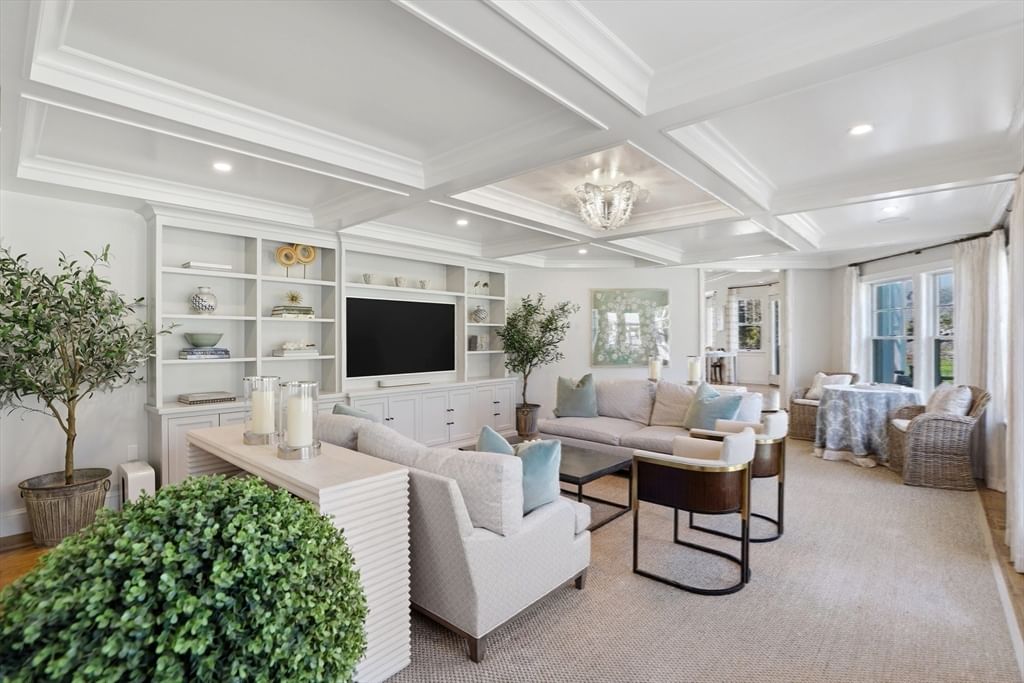 5 Seal Cove Ln Hingham — Photo 8 of 27
