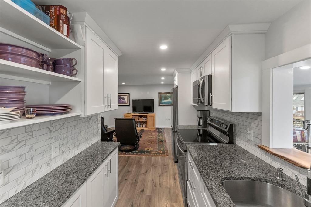 41 Bay Shore Dr Plymouth — Photo 13 of 41