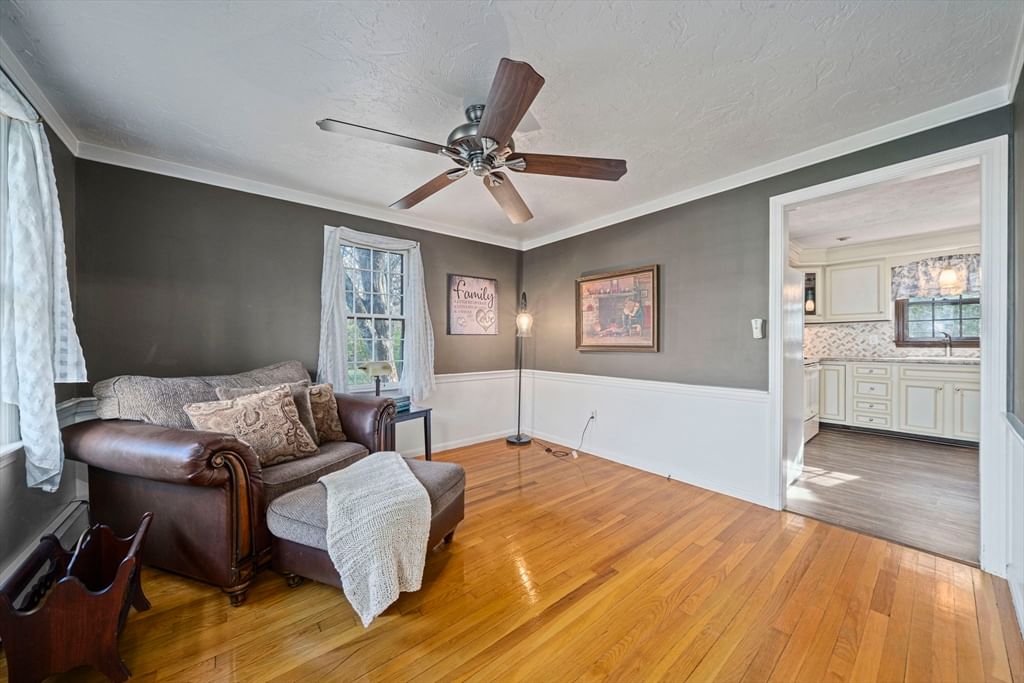110 Country Rd Hanover — Photo 10 of 35
