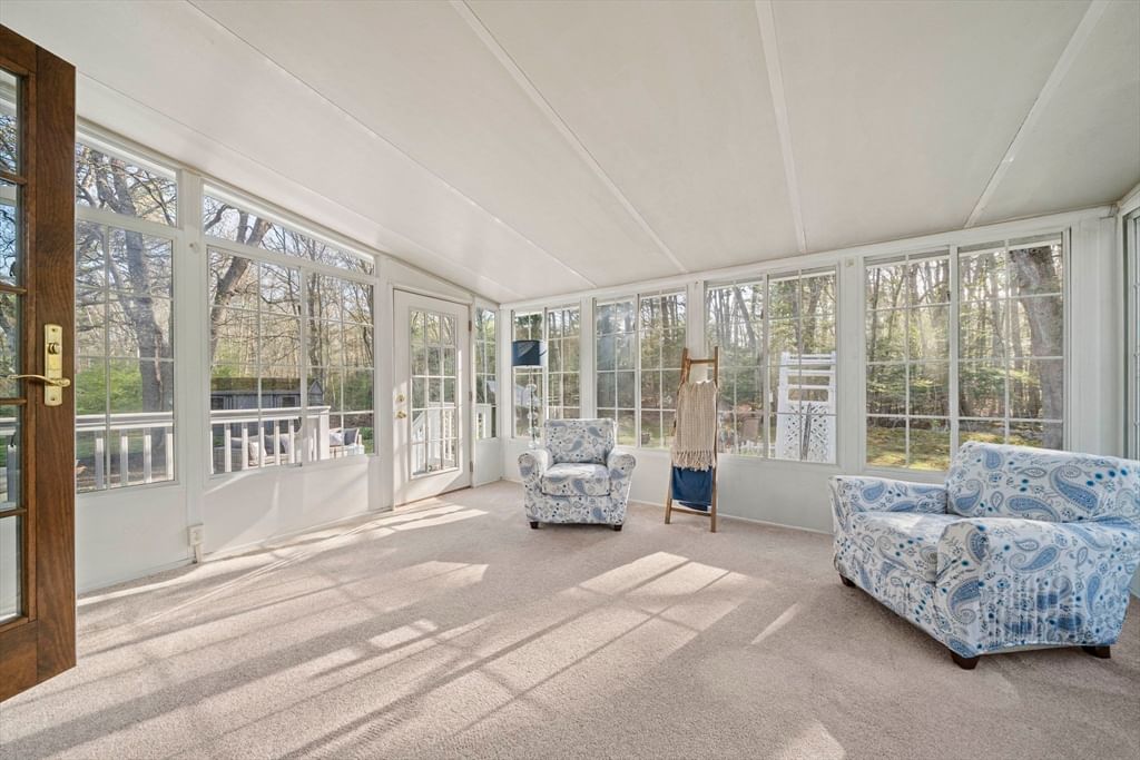 110 Country Rd Hanover — Photo 12 of 35