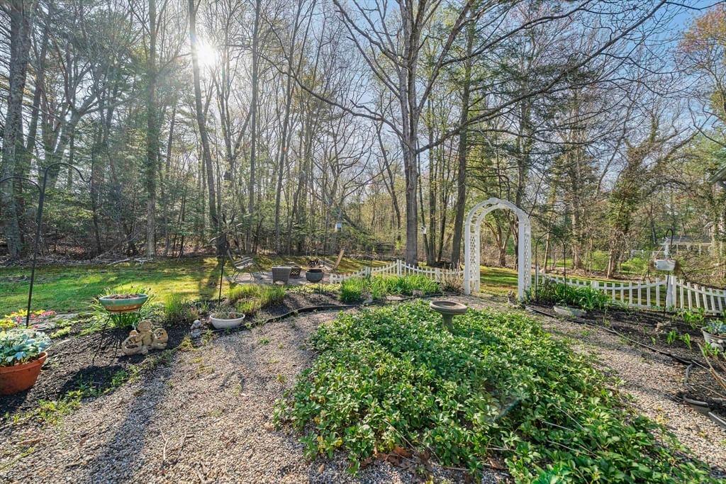 110 Country Rd Hanover — Photo 27 of 35