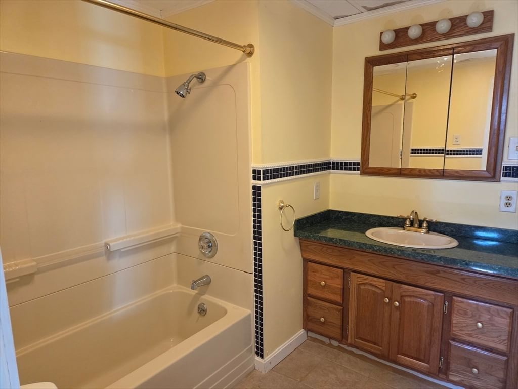 84 Tavitian Blvd Marlborough — Photo 18 of 26